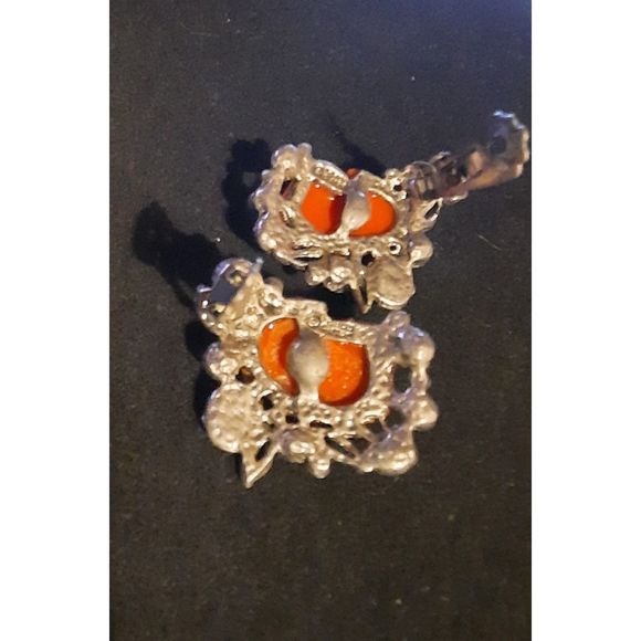 Vintage Selro Clip on Earrings Asian Red Devil 3 Missing Cabochon - Picture 10 of 11